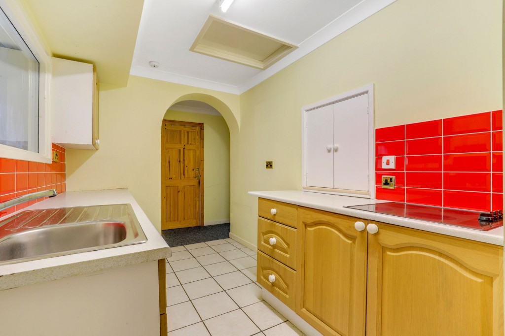 Dormy Close, Bramcote, NG9