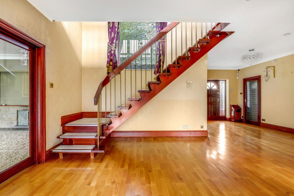 Dormy Close, Bramcote, NG9