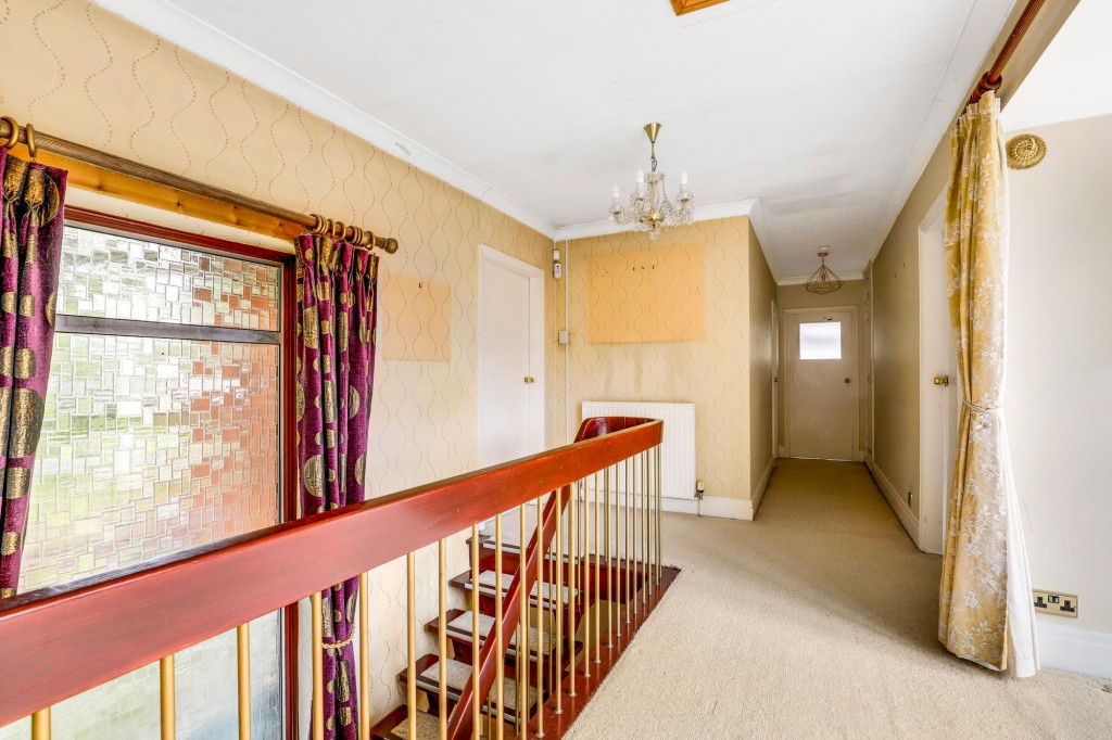 Dormy Close, Bramcote, NG9