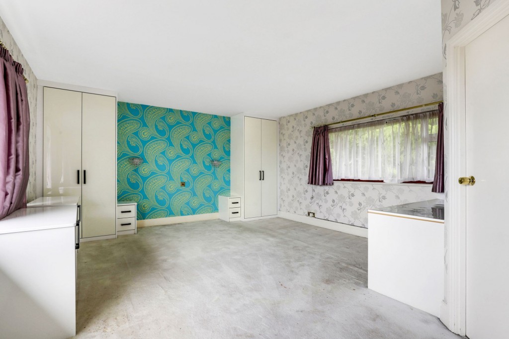 Dormy Close, Bramcote, NG9