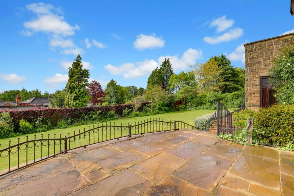 Dormy Close, Bramcote, NG9