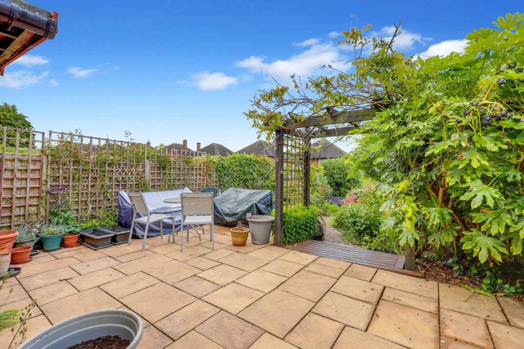 Bankfield Drive, Bramcote, NG9