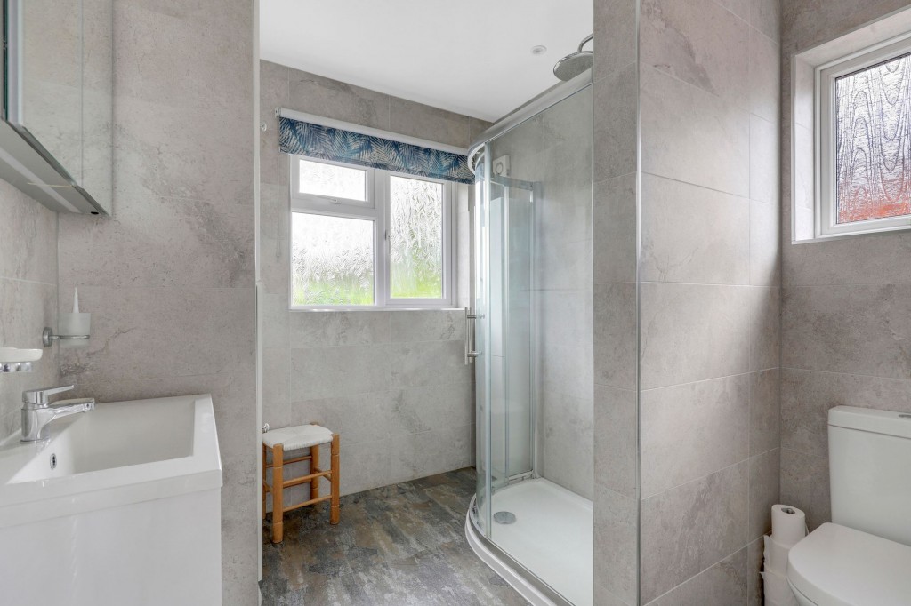 Bankfield Drive, Bramcote, NG9