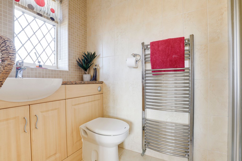 Dorset Gardens, West Bridgford, NG2
