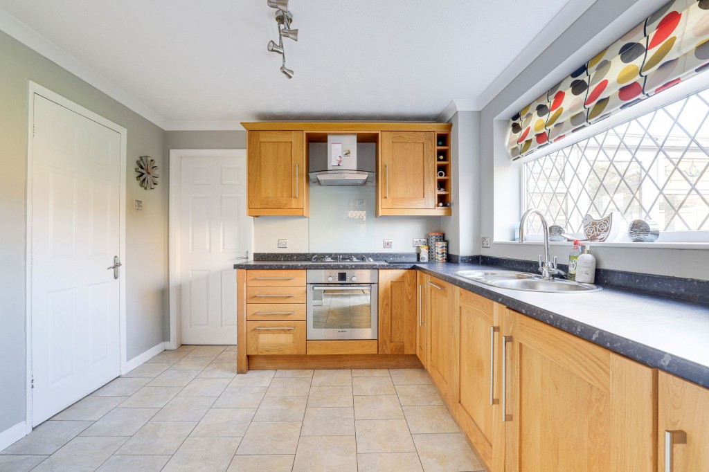 Dorset Gardens, West Bridgford, NG2