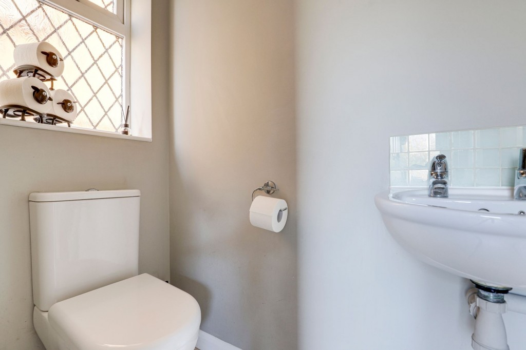 Dorset Gardens, West Bridgford, NG2