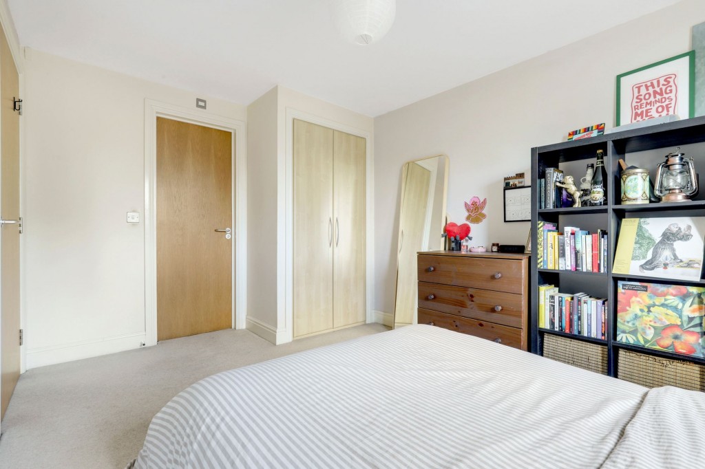 Radcliffe Road, Gamston, NG2
