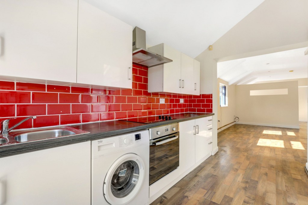 Squires Avenue, Nottingham, NG6