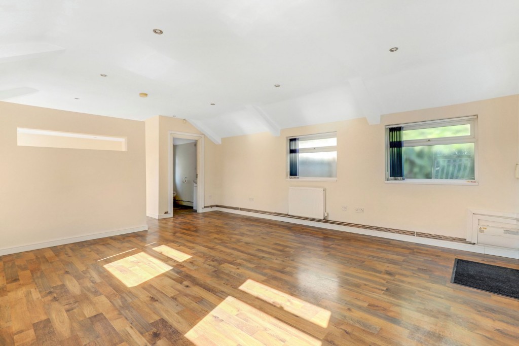 Squires Avenue, Nottingham, NG6