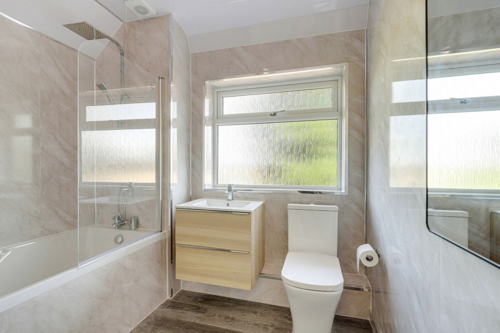 Harewood Avenue, Nottingham, NG6