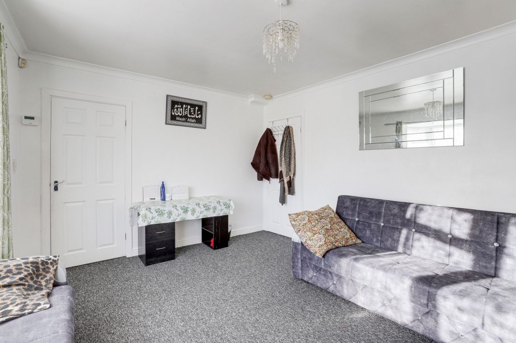 Ashworth Close, Nottingham, NG3