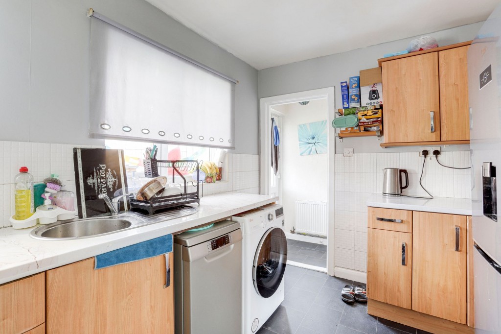 Ashworth Close, Nottingham, NG3