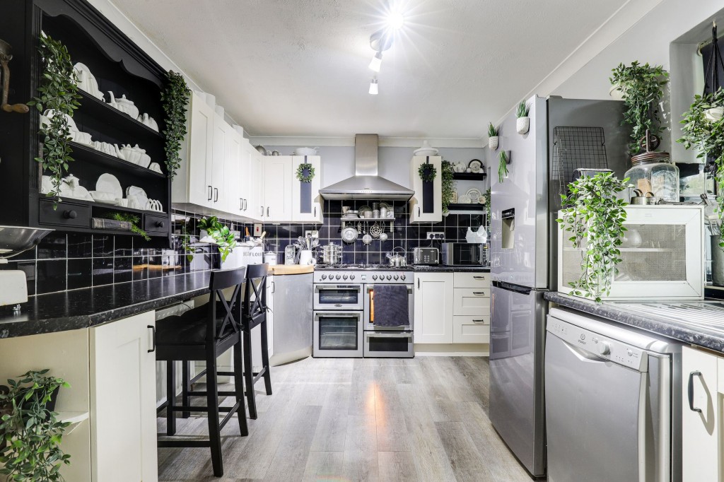 Percival Crescent, Sutton-In-Ashfield, NG17