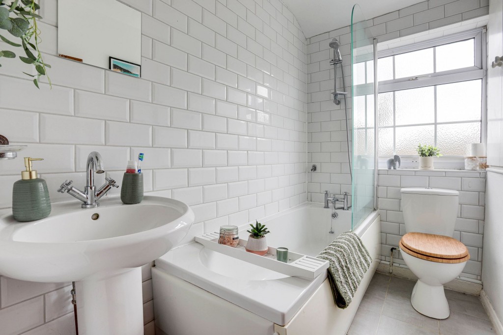 Victoria Avenue, Borrowash, DE72