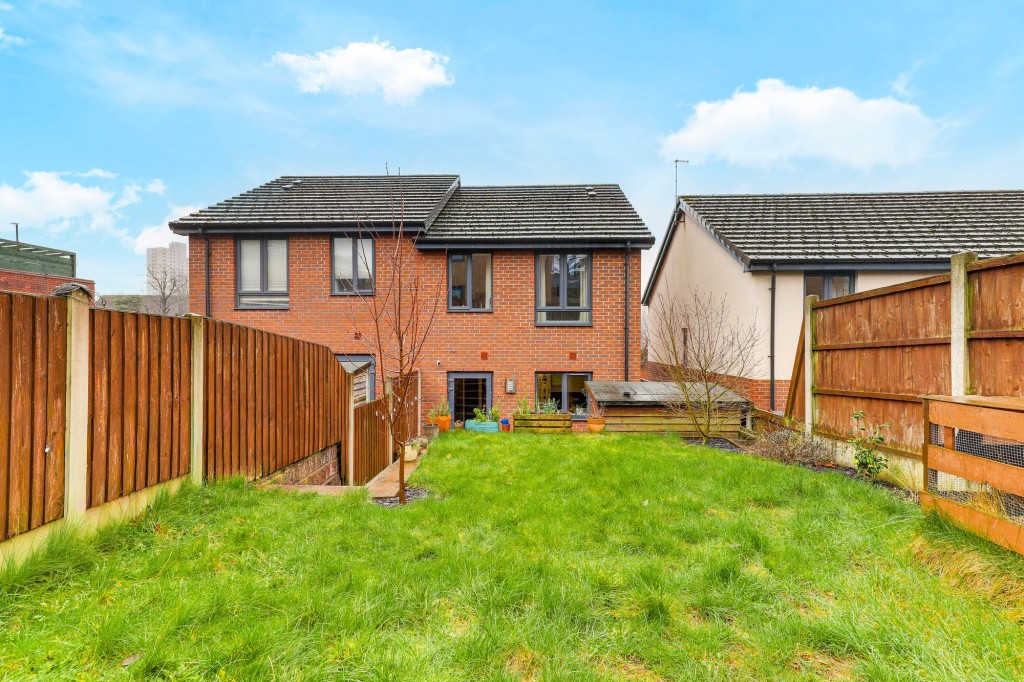 Blake Close, Nottingham, NG3