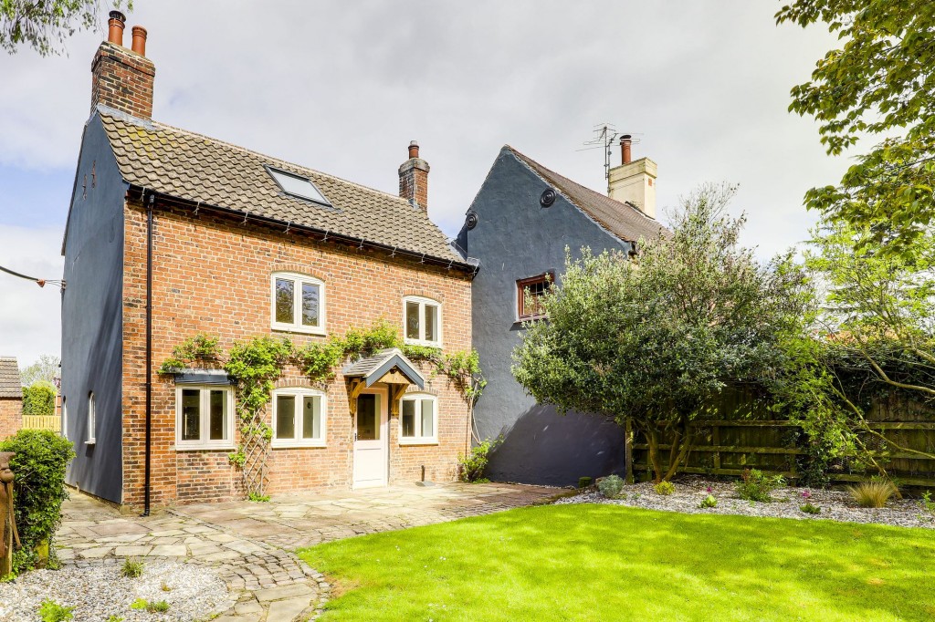 Nottingham Road, Trowell, NG9