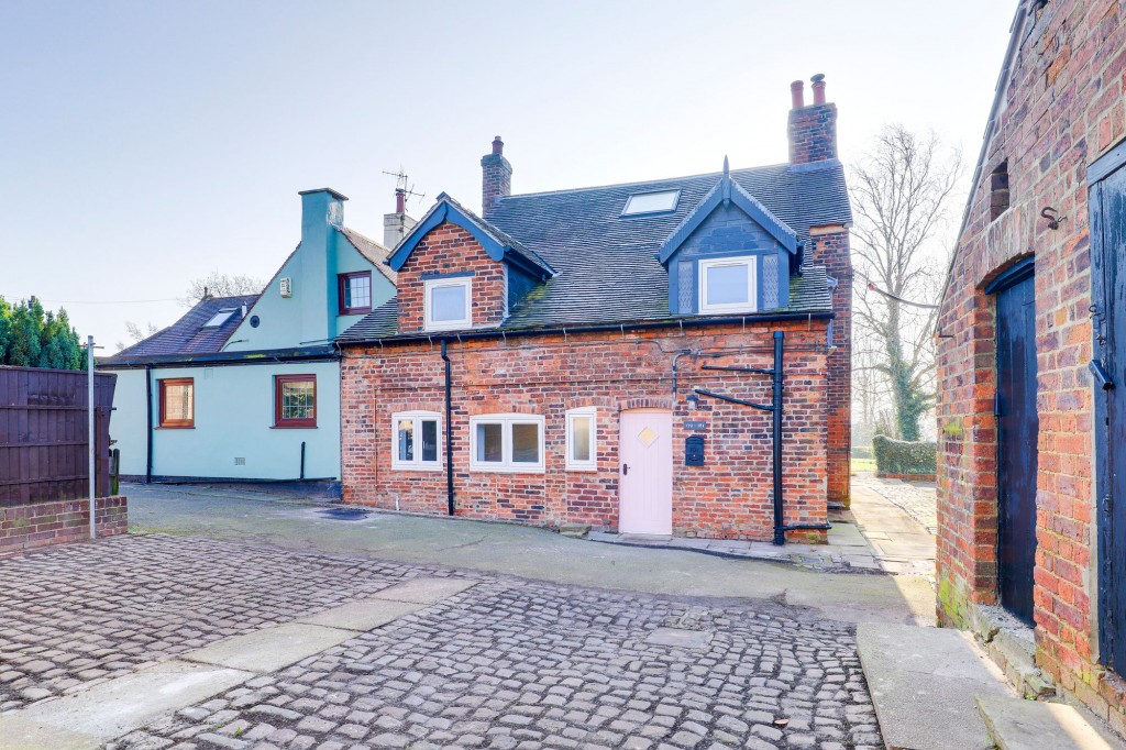 Nottingham Road, Trowell, NG9