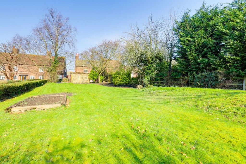 Nottingham Road, Trowell, NG9