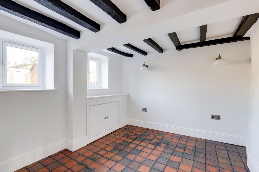 Nottingham Road, Trowell, NG9