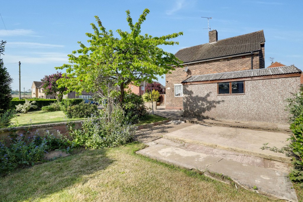 Park Road East, Calverton, NG14