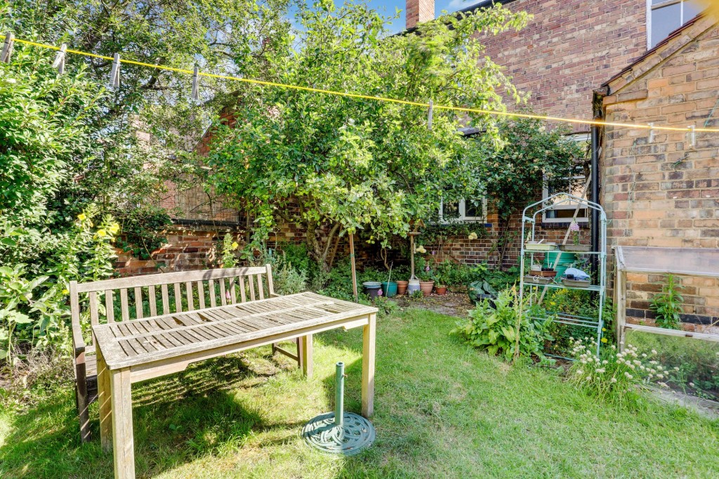 Harlaxton Drive, Nottingham, NG7