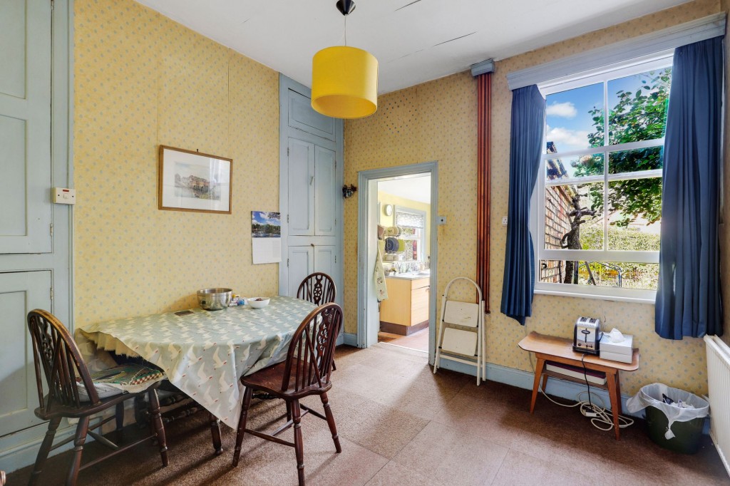 Harlaxton Drive, Nottingham, NG7