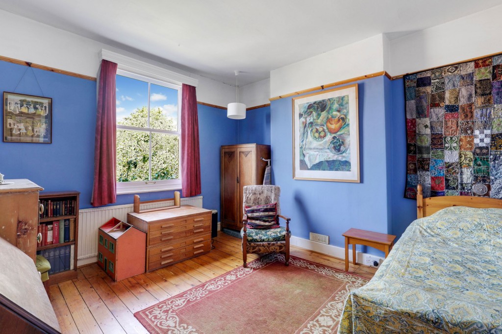 Harlaxton Drive, Nottingham, NG7