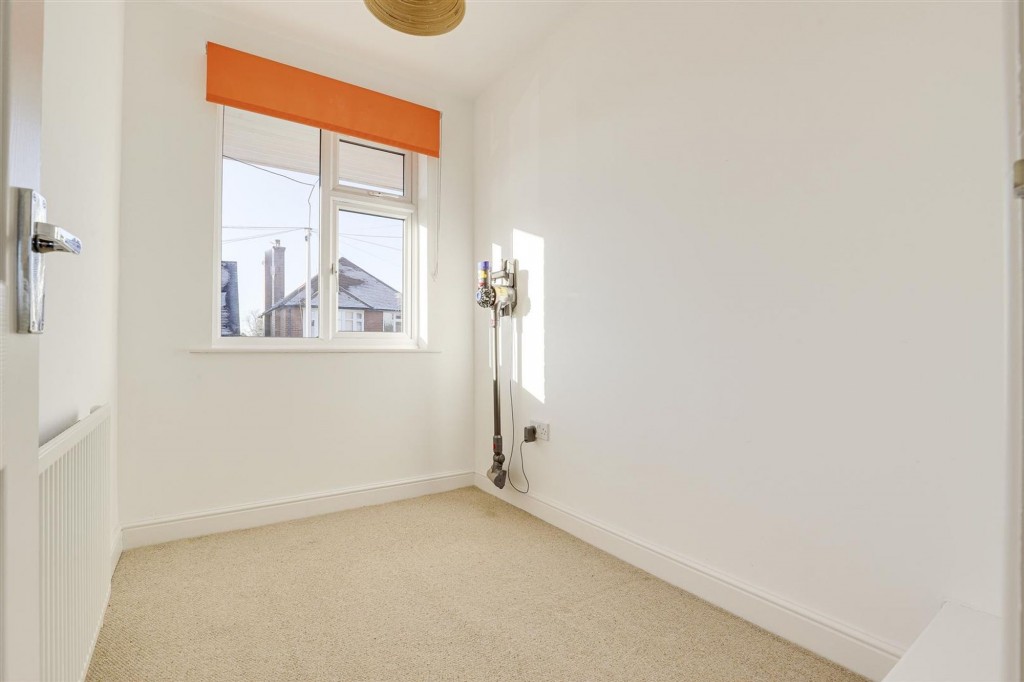 Kingrove Avenue, Beeston, NG9