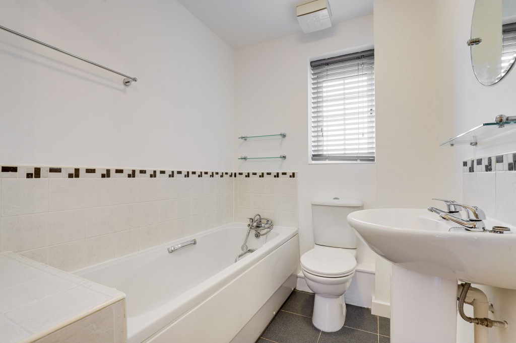 Kingswell Avenue, Arnold, NG5