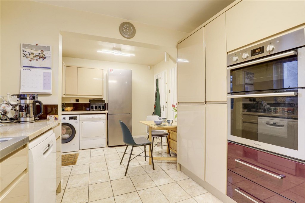 Linksfield Court, West Bridgford, NG2