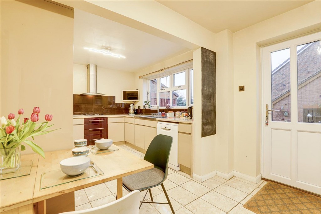 Linksfield Court, West Bridgford, NG2