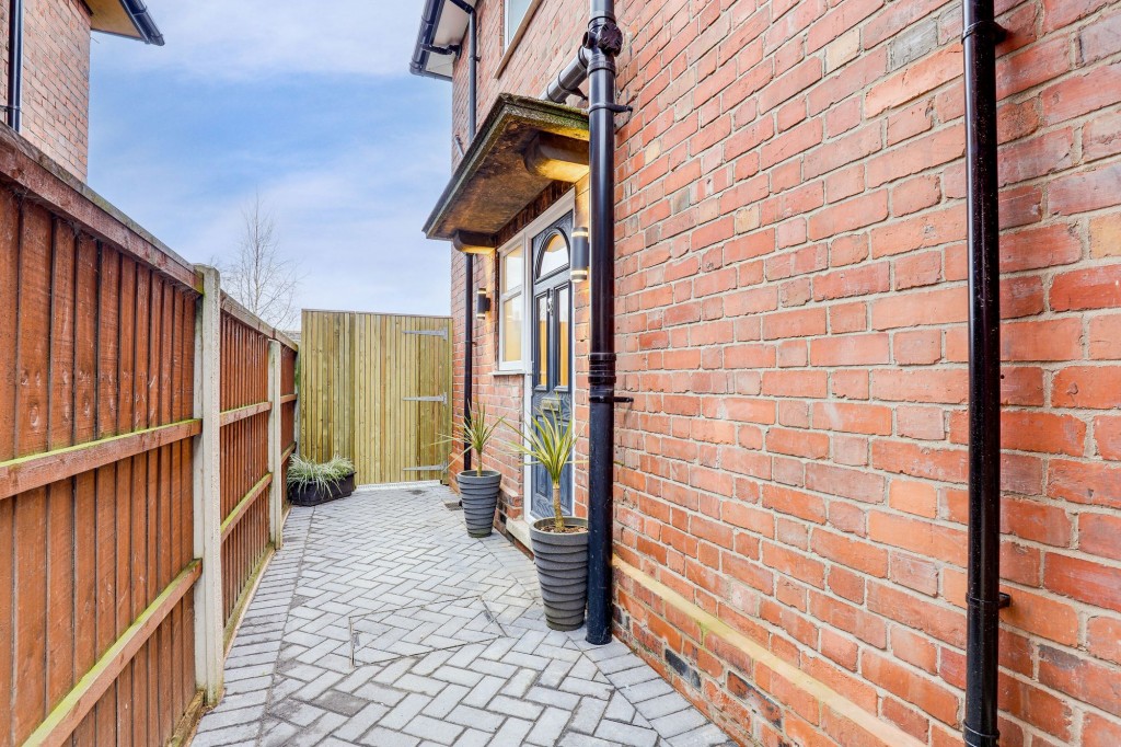 Costock Avenue, Nottingham, NG5