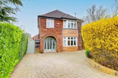 Broadway East, Carlton, NG4