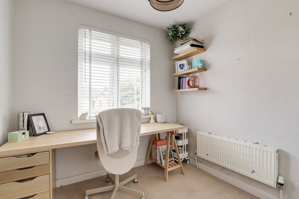 Broadway East, Carlton, NG4