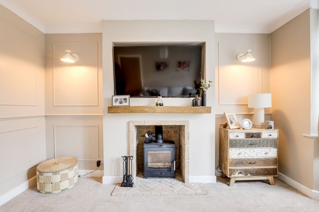 Broadway East, Carlton, NG4
