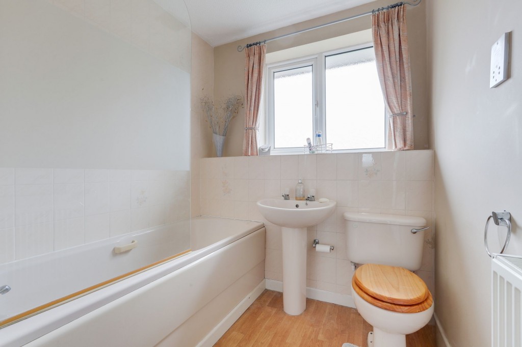 Badger Close, Hucknall, NG15