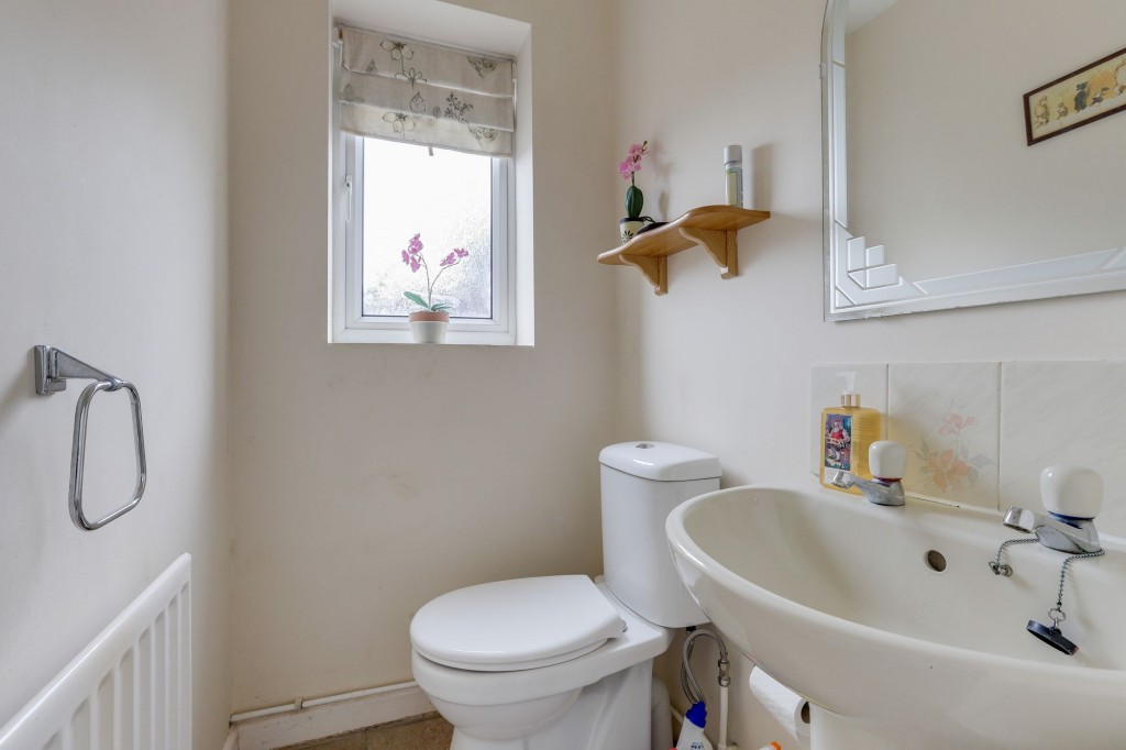 Badger Close, Hucknall, NG15