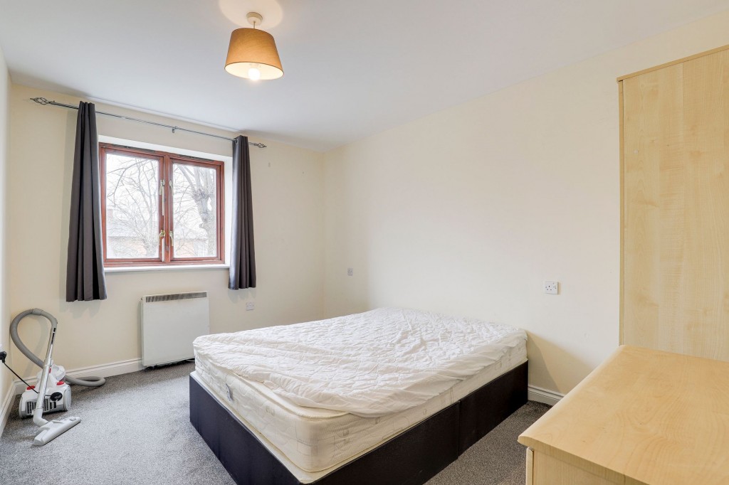 Vivian Avenue, Vivian Court Vivian Avenue, NG5