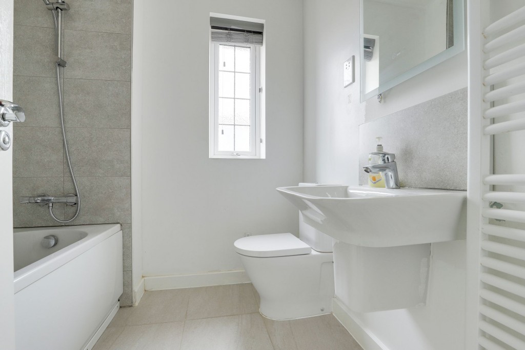 Charleston Gardens, Edwalton, NG12