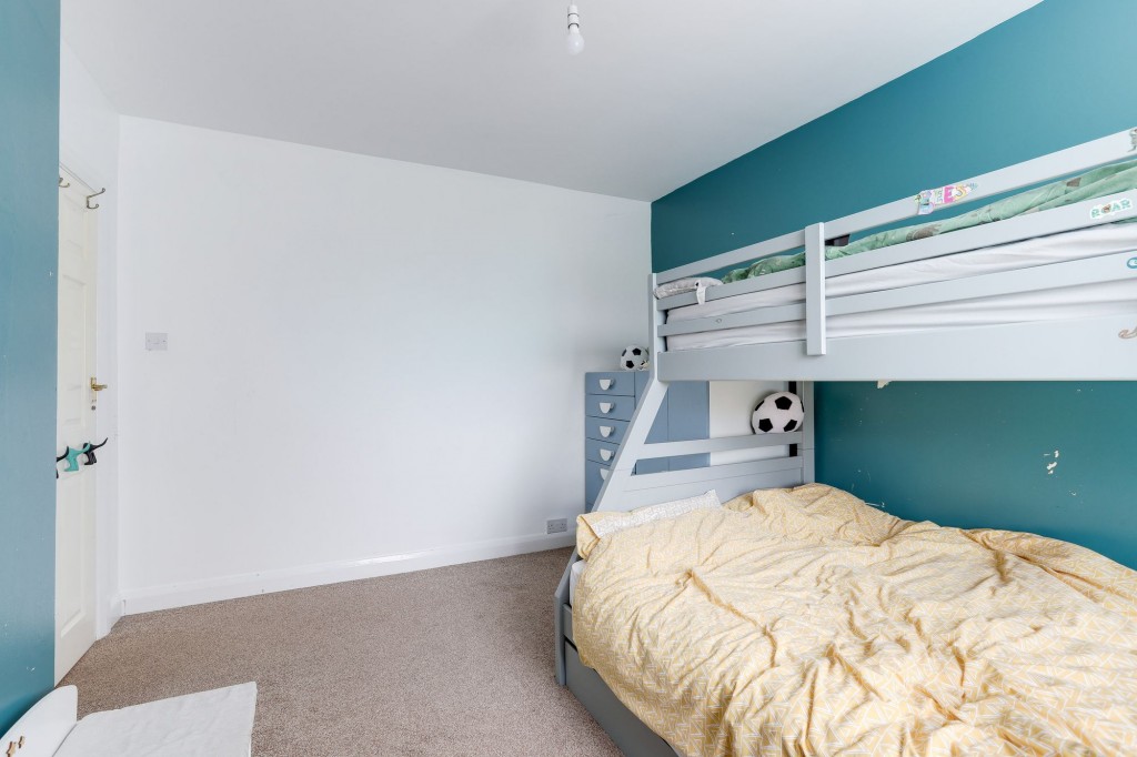 Barlock Road, Nottingham, NG6