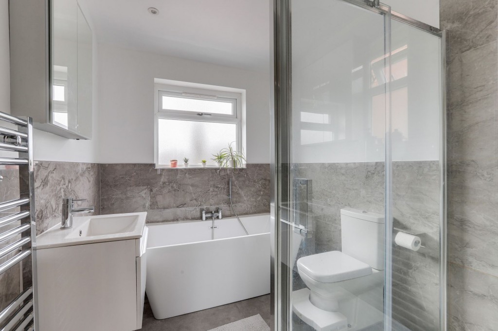 Barlock Road, Nottingham, NG6