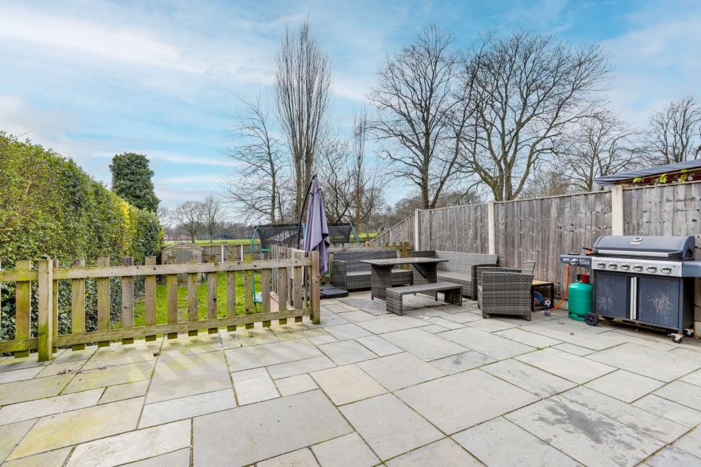 Barlock Road, Nottingham, NG6