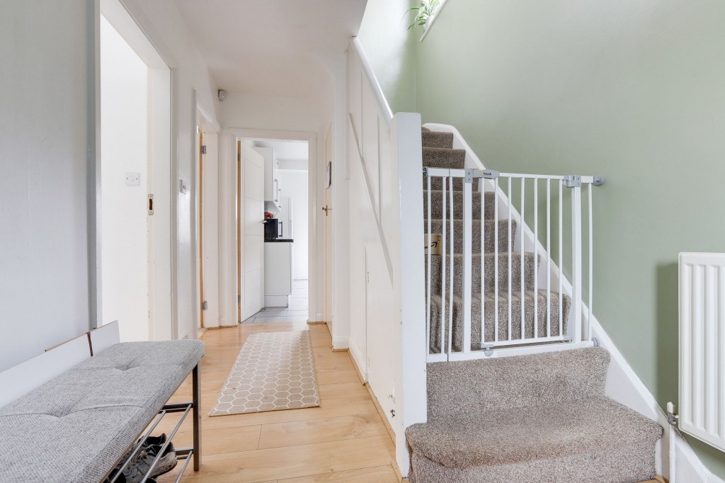 Barlock Road, Nottingham, NG6