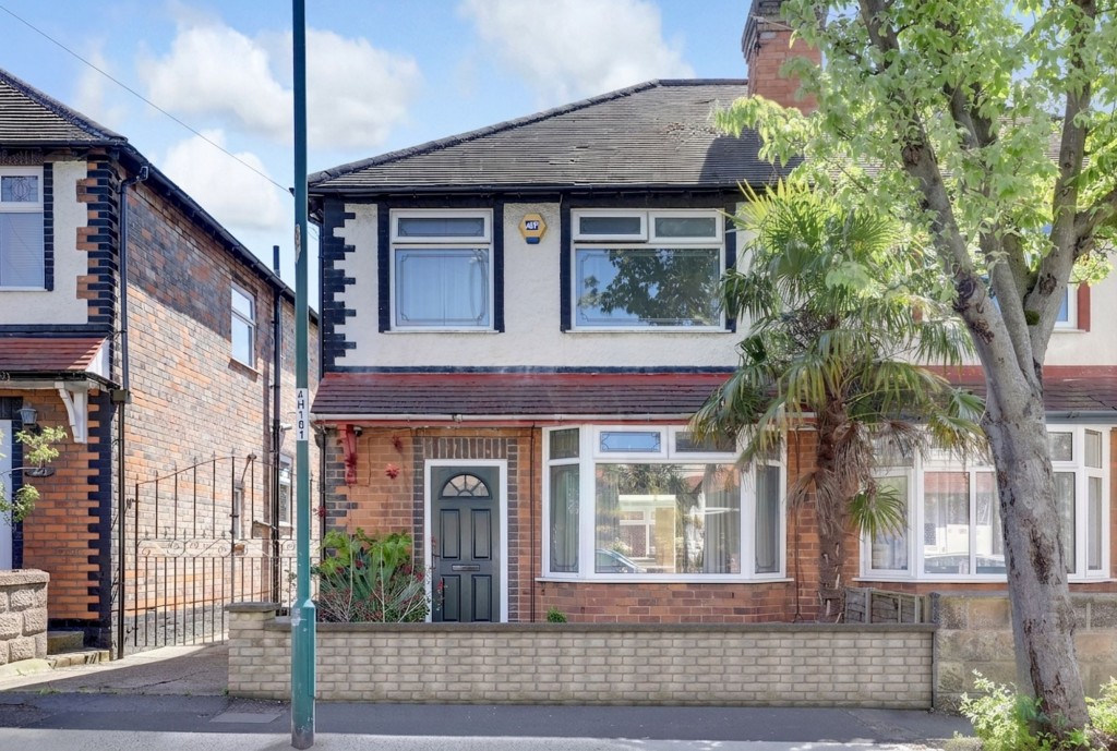 Hill Crest Grove, Nottingham, NG5