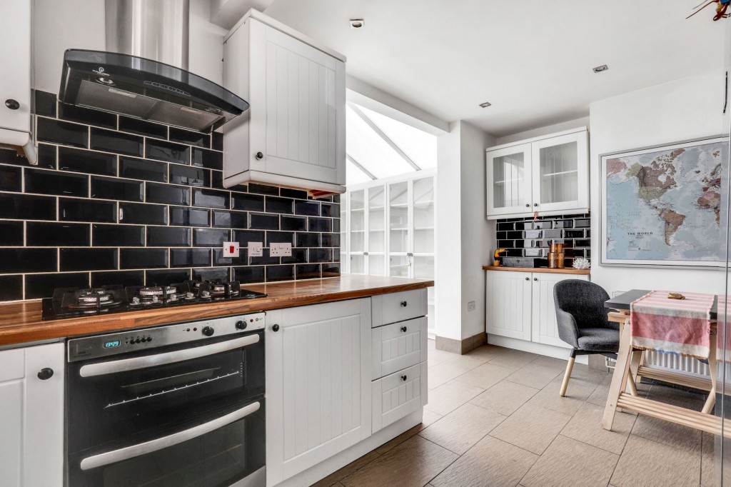 Hill Crest Grove, Nottingham, NG5