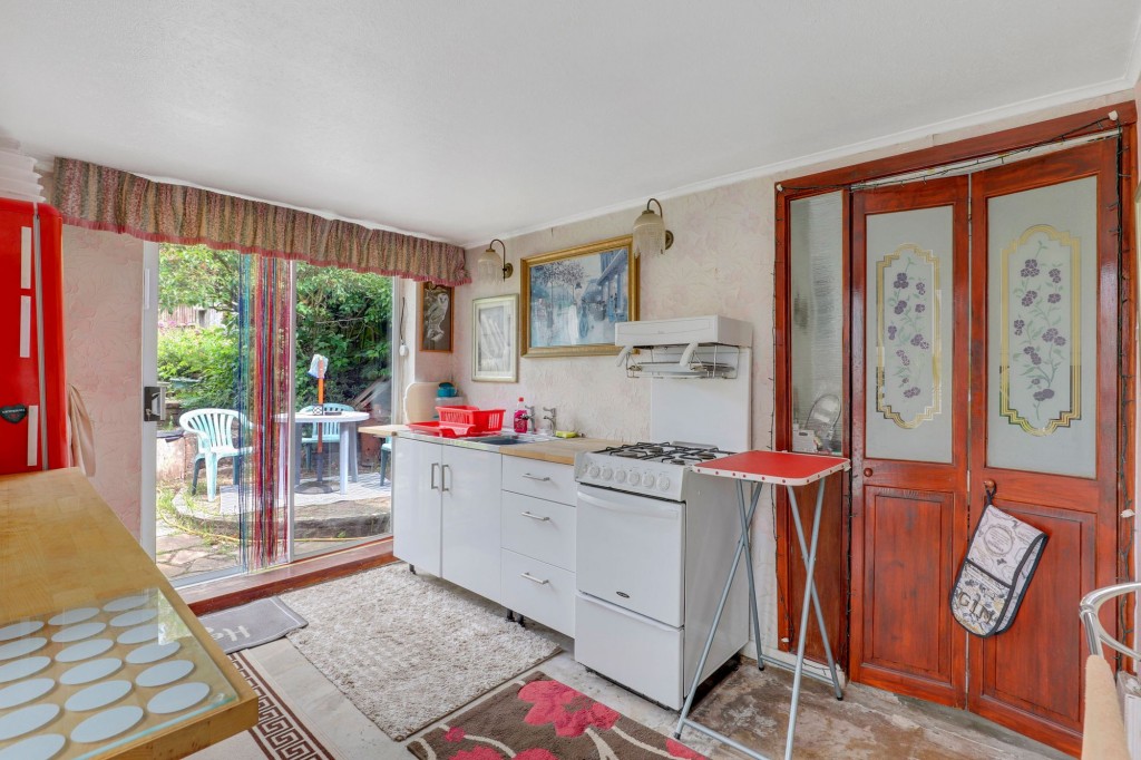 Hawthorn Crescent, Arnold, NG5