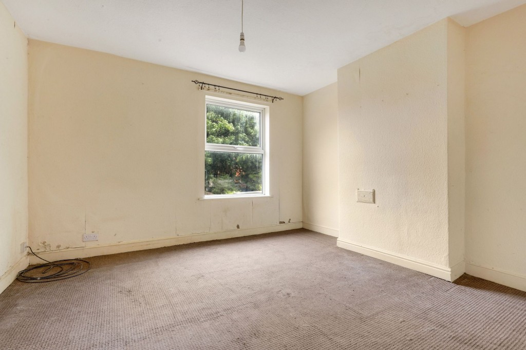Radford Grove Lane, Nottingham, NG7