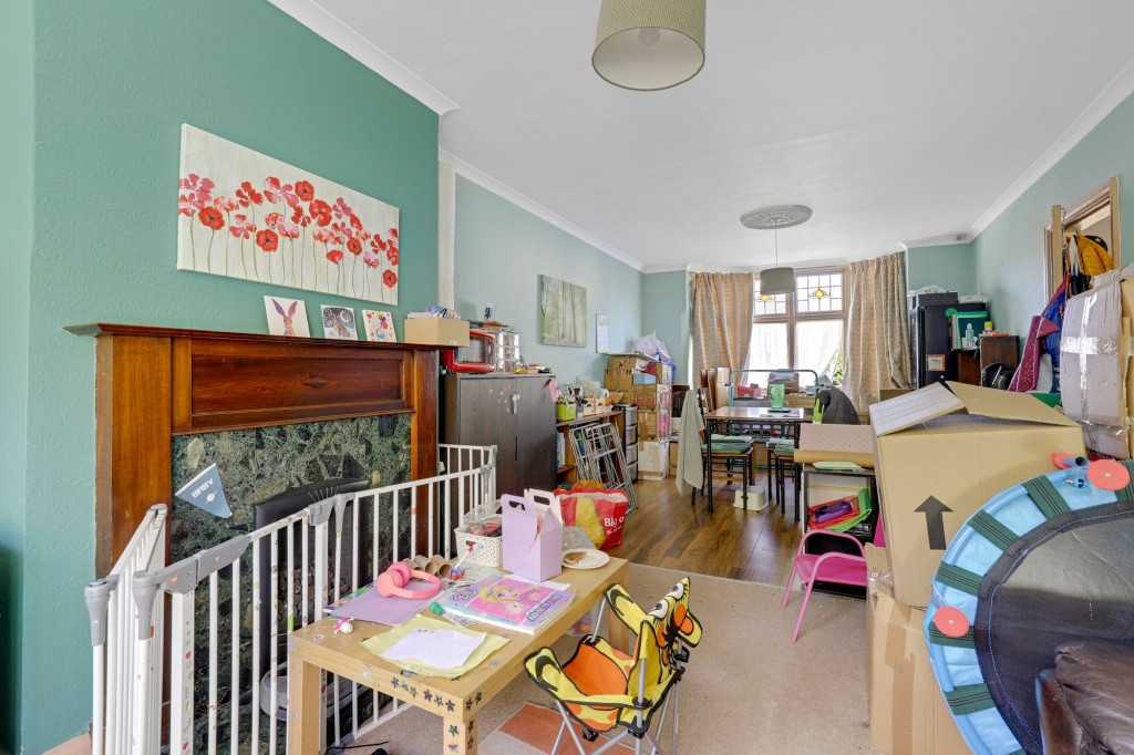 Devonshire Crescent, Nottingham, NG5