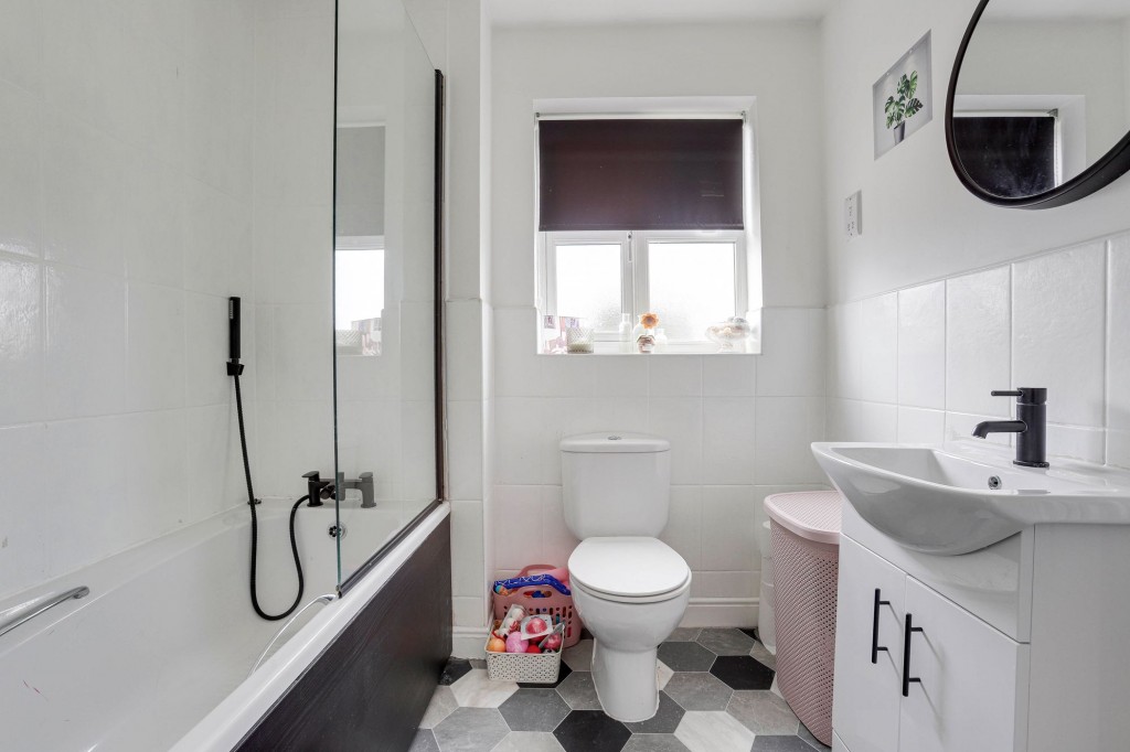 Swiney Way, Beeston, NG9