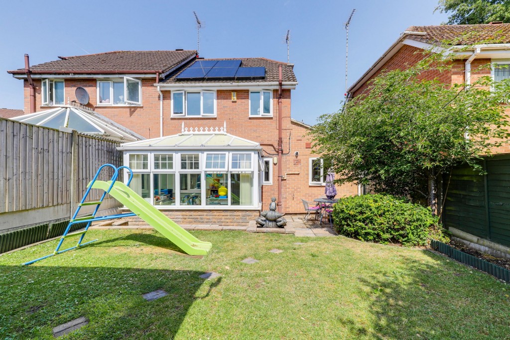 Tree View Close, Arnold, NG5